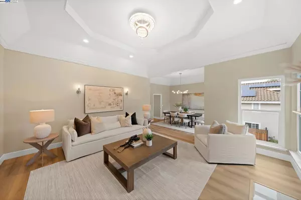 Fremont, CA 94539,1910 Vinehill Circle