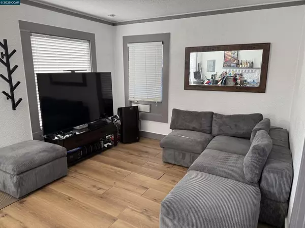 Oakland, CA 94621,1927 86Th Ave