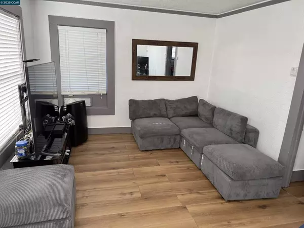 Oakland, CA 94621,1927 86Th Ave