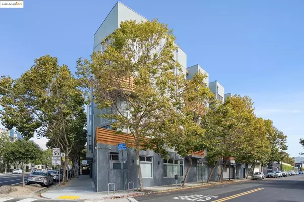 Emeryville, CA 94608,3960 Adeline St #303