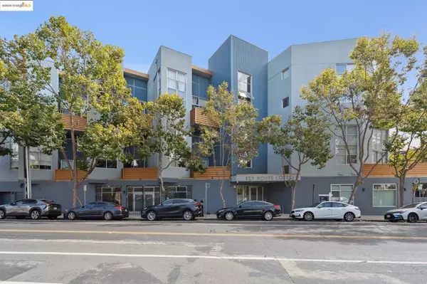 3960 Adeline St #303, Emeryville, CA 94608