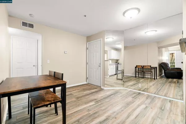 Concord, CA 94521,1450 Bel Air Dr #110