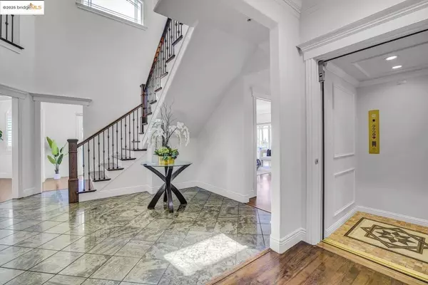 Oakland, CA 94619,4200 Terrabella Way