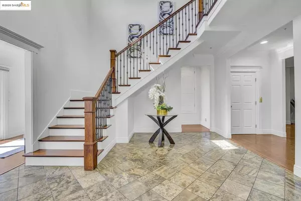 Oakland, CA 94619,4200 Terrabella Way