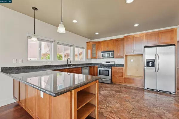 Oakland, CA 94605,3727 Delmont Ave