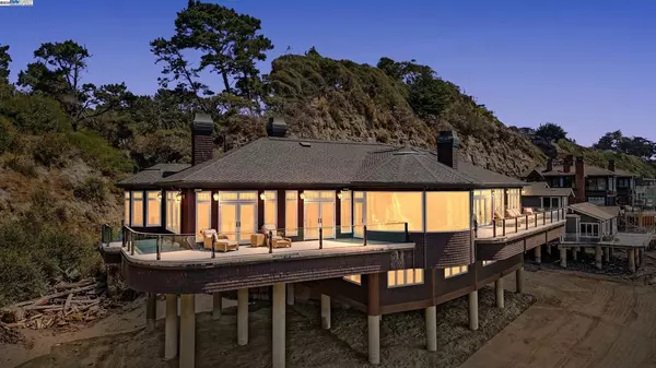 Aptos, CA 95003,797 Las Olas Dr