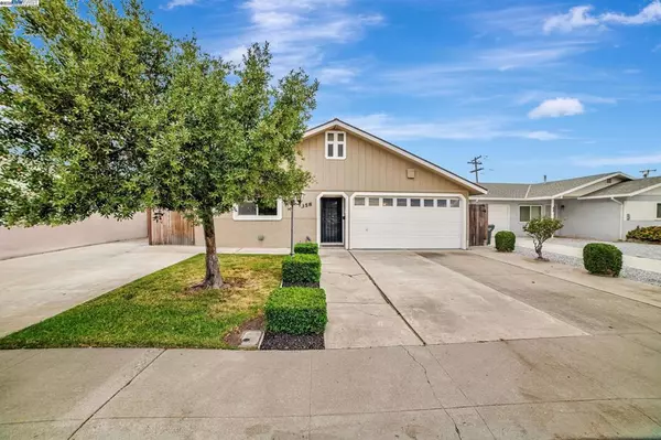 358 E 21St St,  Tracy,  CA 95376