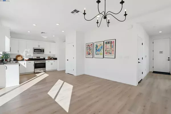 Galt, CA 95632,872 Pecan Tree Ln