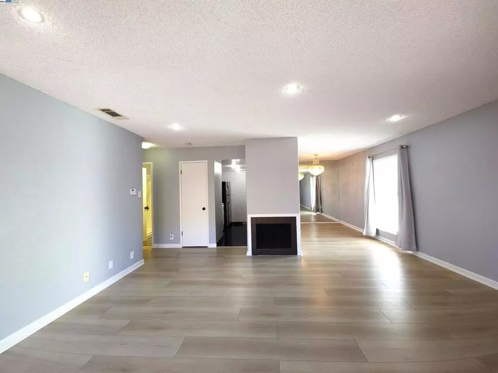 Fremont, CA 94538,5580 Hemlock Terrace