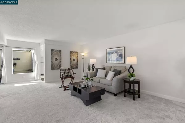 Walnut Creek, CA 94595,2017 Pine Knoll Dr #4