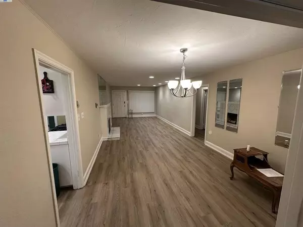 Oakland, CA 94605,7608 Arthur st