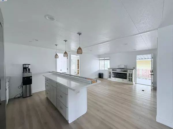 San Jose, CA 95134,626 Hermitage St