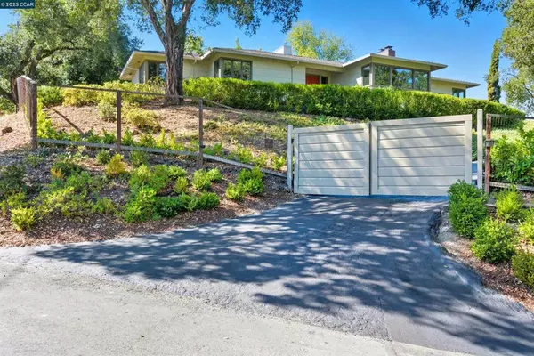 Orinda, CA 94563,47 Charles Hill Cir
