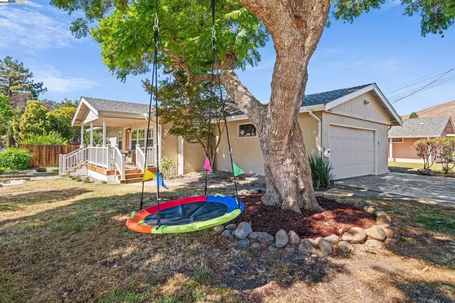 551 Wasatch Dr., Fremont, CA 94536