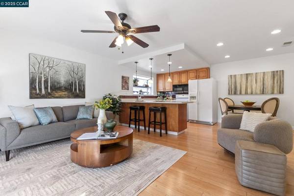 1602 Rolling Hill Way, Martinez, CA 94553