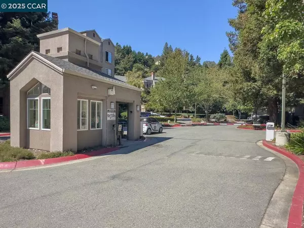 Oakland, CA 94618,180 Caldecott Ln #108