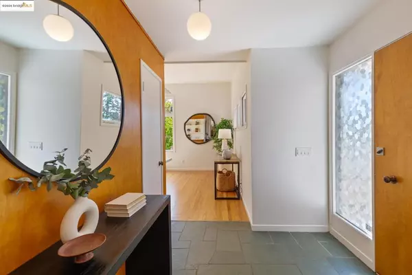 Kensington, CA 94708,605 Plateau Dr