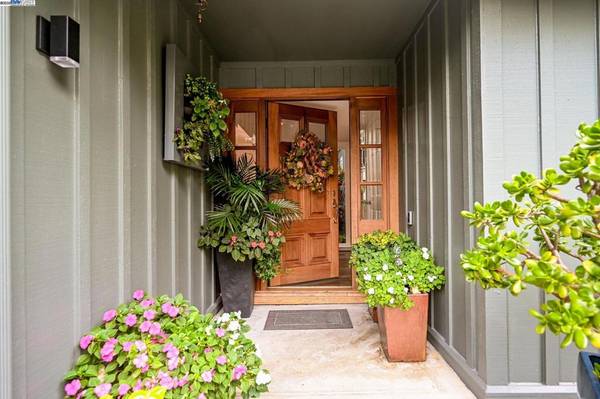 1844 Saint George Rd, Danville, CA 94526