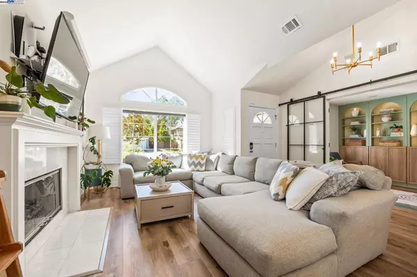 654 Daisyfield Dr, Livermore, CA 94551