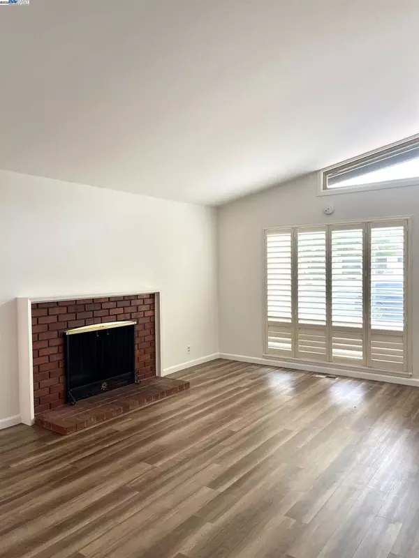Livermore, CA 94551,1115 N P St