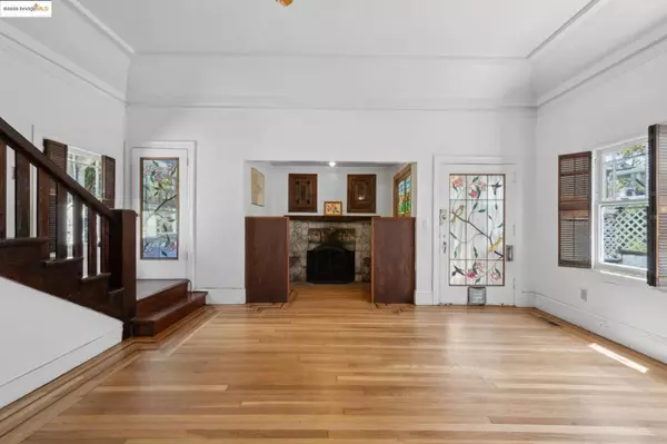 Berkeley, CA 94705,2119 Derby St