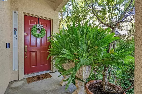 San Ramon, CA 94583,15 Creekside Dr