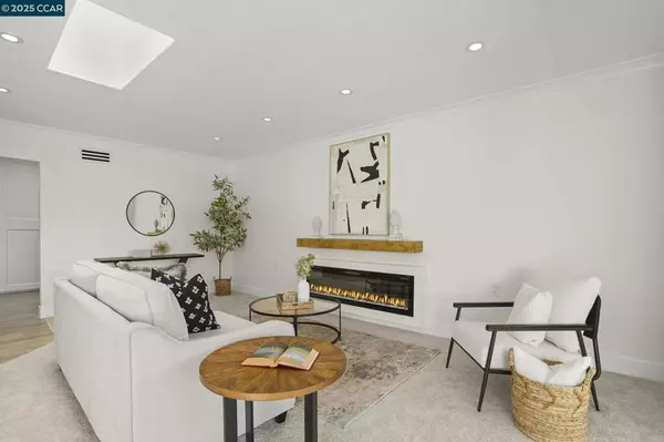 Walnut Creek, CA 94595,1364 Running Springs Rd #7