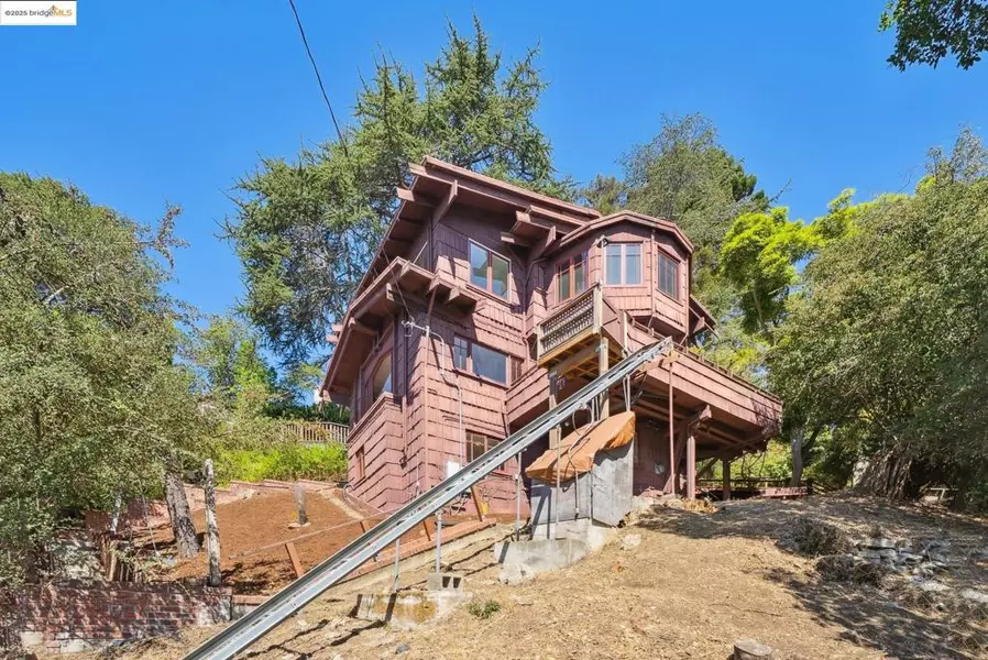 951 Cragmont Ave, Berkeley, CA 94708