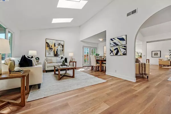 Walnut Creek, CA 94597,51 Picardy Ct