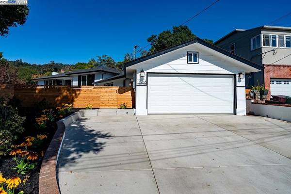 2818 Steinmetz Way, Oakland, CA 94602