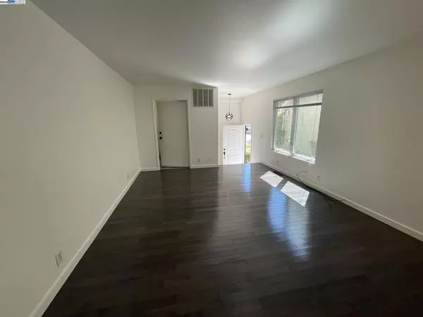 Oakland, CA 94607,808 14Th St