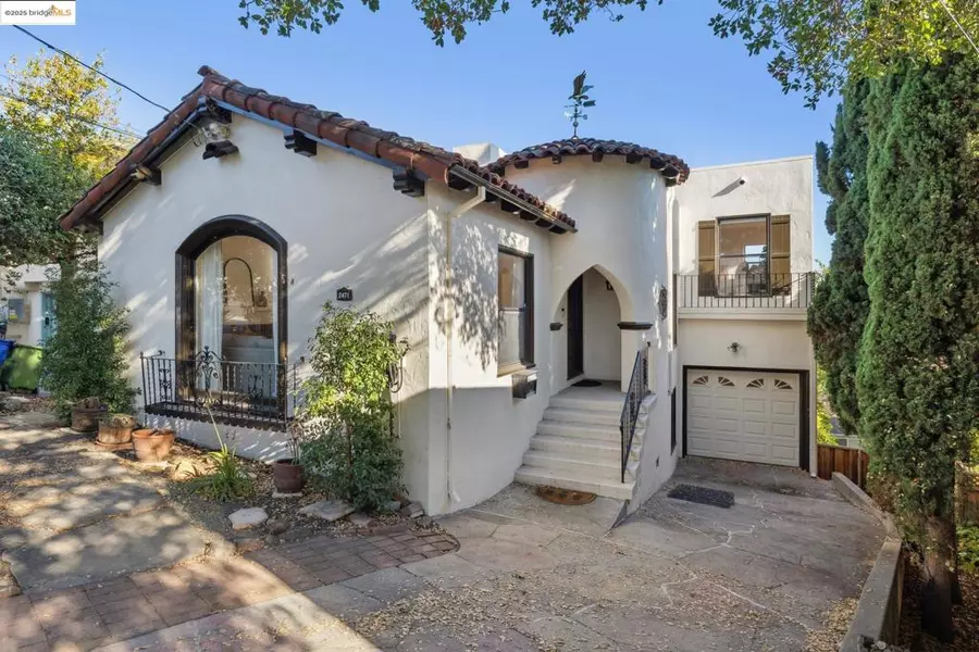 2471 Burlington St, Oakland, CA 94602