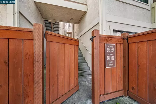Walnut Creek, CA 94595-1165,2531 Lucy Lane