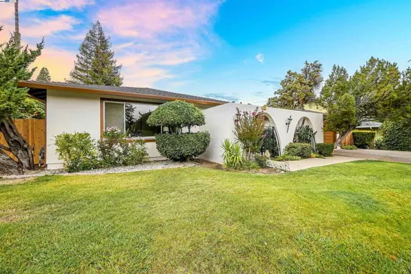 Walnut Creek, CA 94598,817 Cheyenne Dr