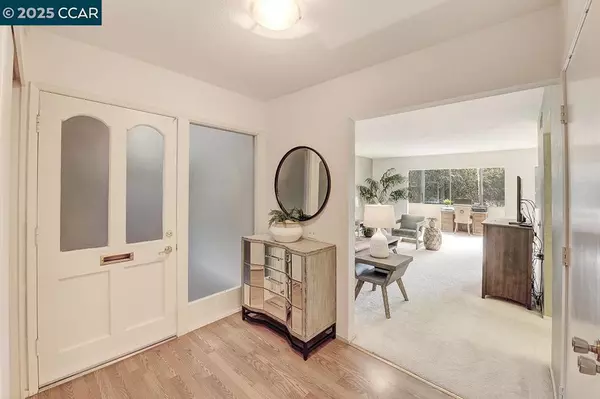 Walnut Creek, CA 94595,3117 Golden Rain Rd #12