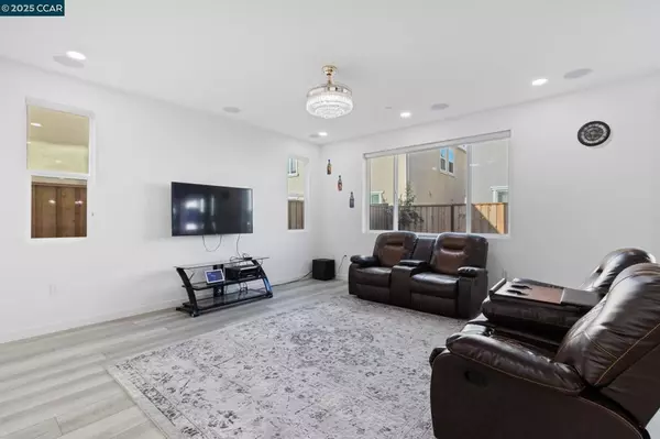 Antioch, CA 94531,5390 Shenandoah Valley Ln