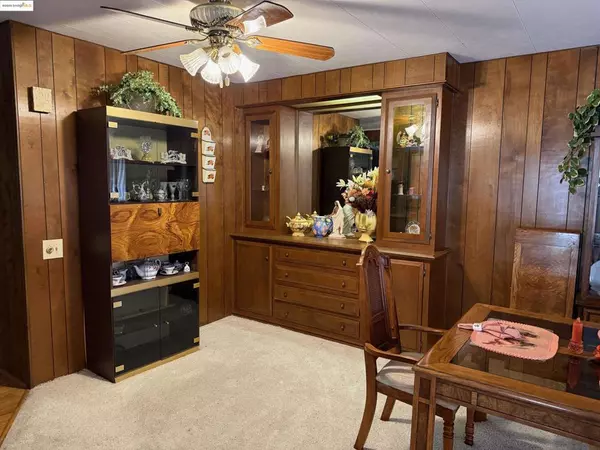 Pittsburg, CA 94565,215 Maui Dr