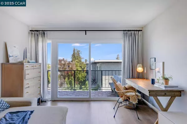 Oakland, CA 94611,567 Oakland #305