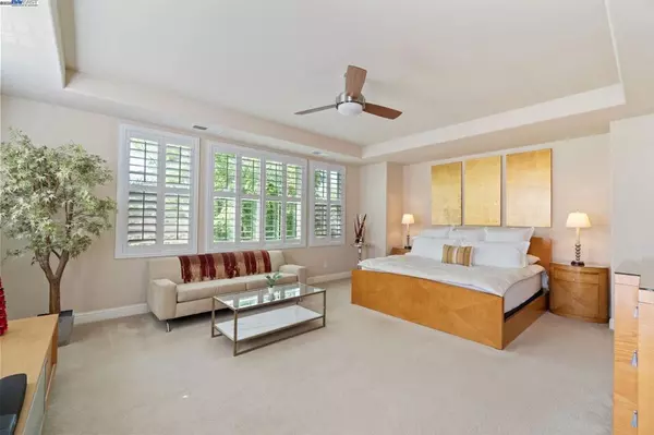 Clovis, CA 93619,10615 E Landmark Way