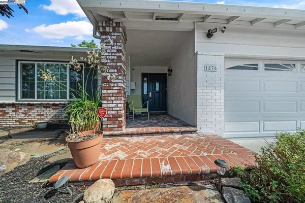1876 Lynwood Dr, Concord, CA 94519
