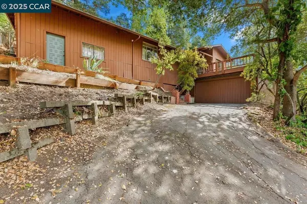 Orinda, CA 94563,19 Via Floreado