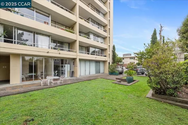 Oakland, CA 94610,320 Lee St #202