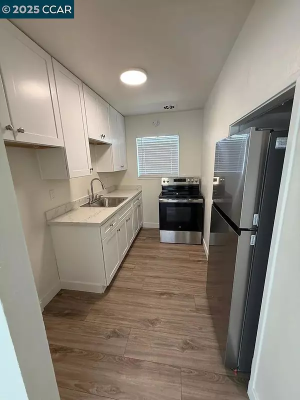 Turlock, CA 95380,1036 N Olive Ave