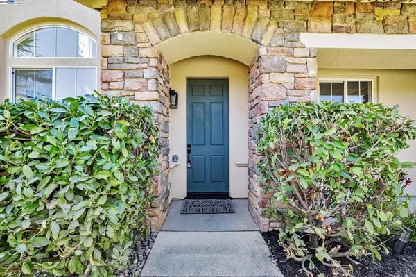 Fremont, CA 94538,37811 Fernwood Ct