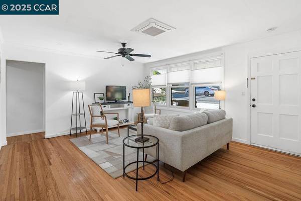 Benicia, CA 94510,15 Buena Vista