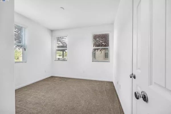 Hayward, CA 94541,22759 Filbert St