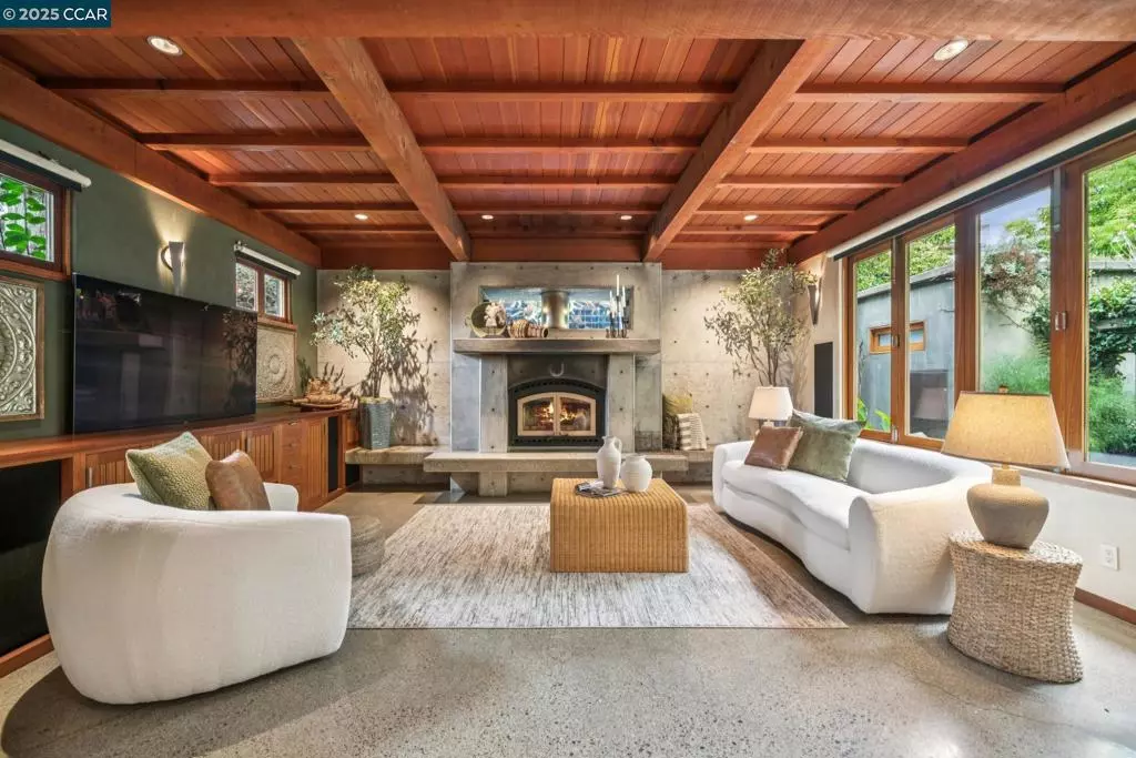 Berkeley, CA 94706,1237 Curtis St