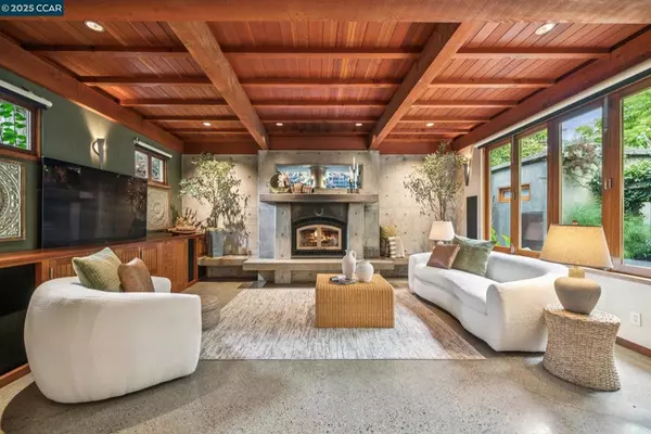 1237 Curtis St,  Berkeley,  CA 94706