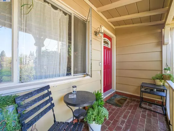 Castro Valley, CA 94546,4469 Heyer Ave