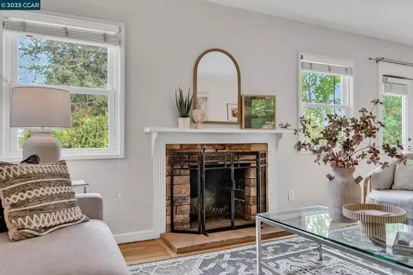 Walnut Creek, CA 94595,1220 KENDALL COURT